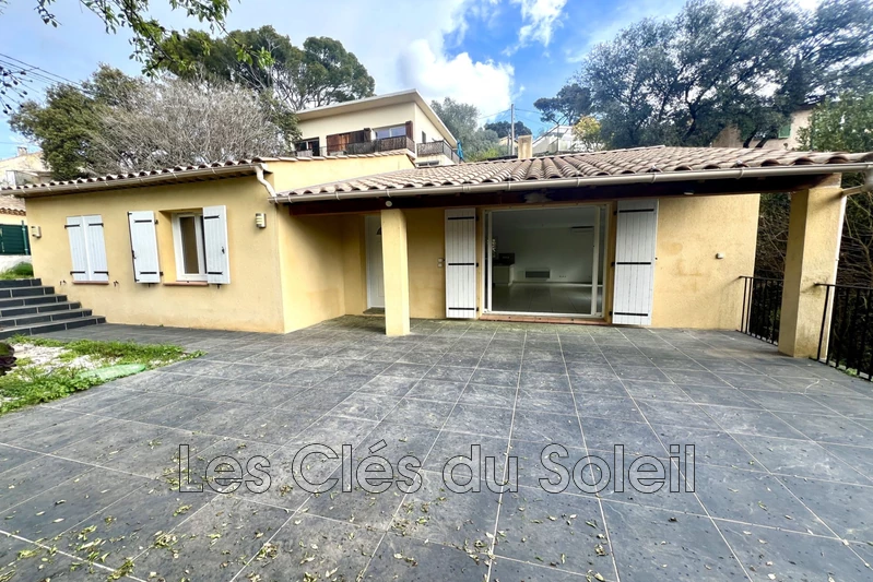 maison  5 pièces  Le Revest-les-Eaux Campagne  111&nbsp;m&sup2; -   