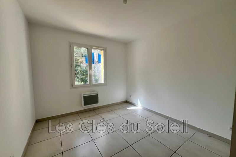 Location villa Le Revest-les-Eaux  