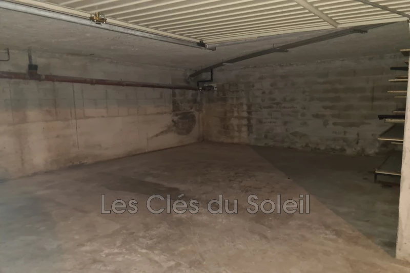 Location garage Bandol  