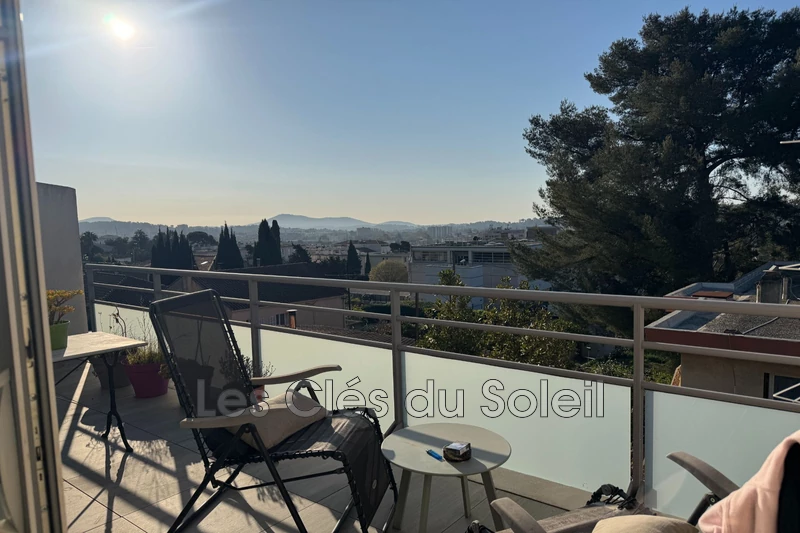 appartement  2 pièces  Toulon Ortolan  40&nbsp;m&sup2; -   