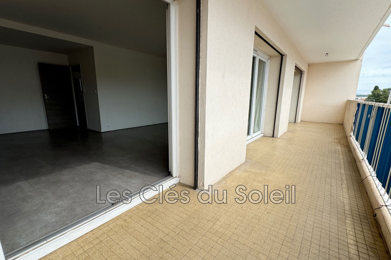 appartement  4 pièces  Toulon Serinette  83 m² -   