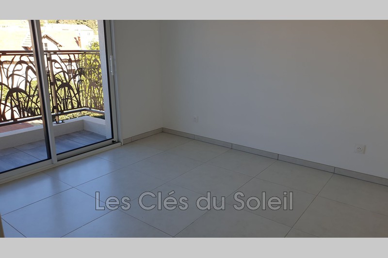 Photo n°4 - Location appartement Hyères 83400 - 700 €