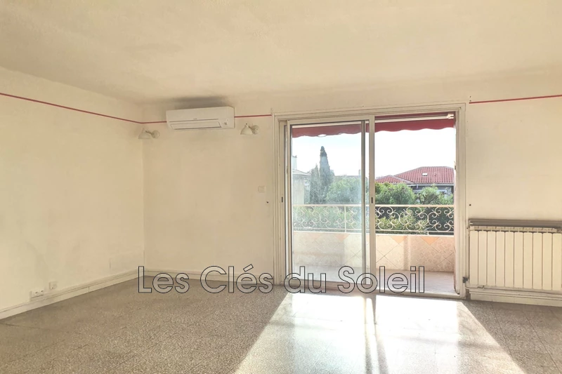 appartement  3 pièces  Toulon Brunet  63 m² -   