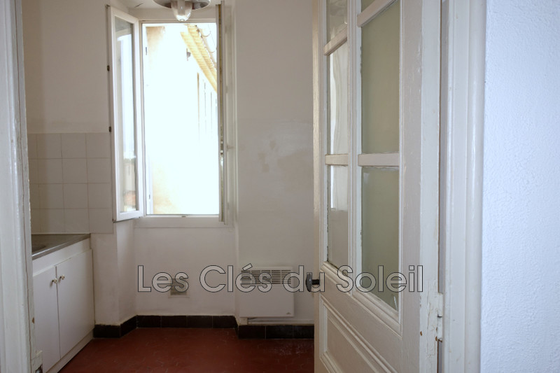 Photo n°1 - Location Appartement studio t1 Toulon 83200 - 383 €