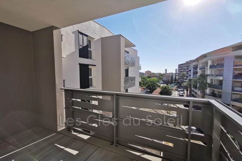 appartement  2 pièces  Toulon   38 m² -   