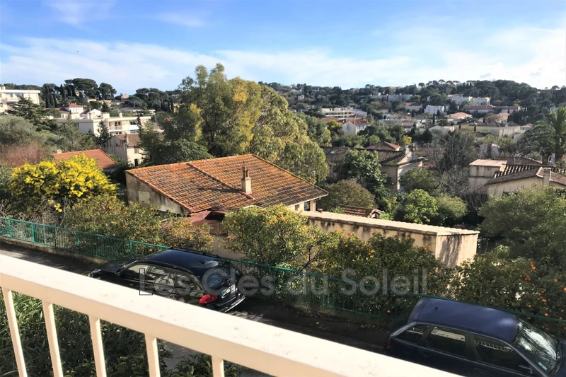 appartement  2 pièces  Toulon Serinette  40&nbsp;m&sup2; -   