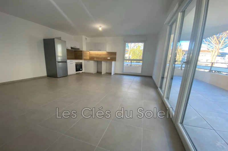 appartement  3 pièces  Brignoles   71 m² -   