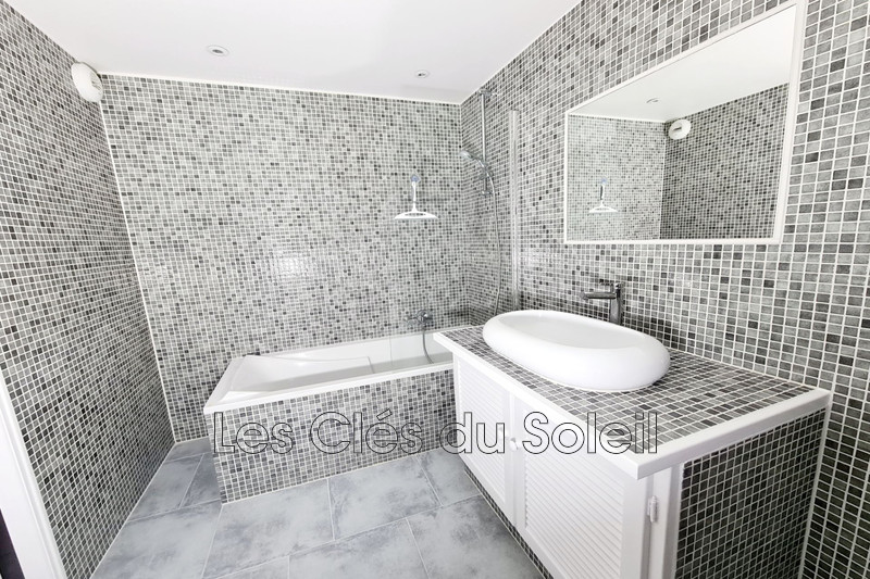 Photo n°3 - Location appartement Bandol 83150 - 885 €