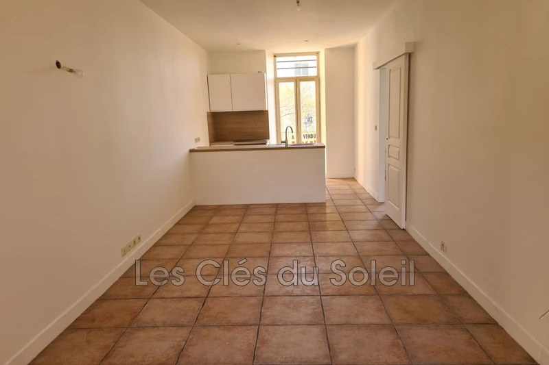 appartement  2 pièces  Bandol Centre-ville  31&nbsp;m&sup2; -   