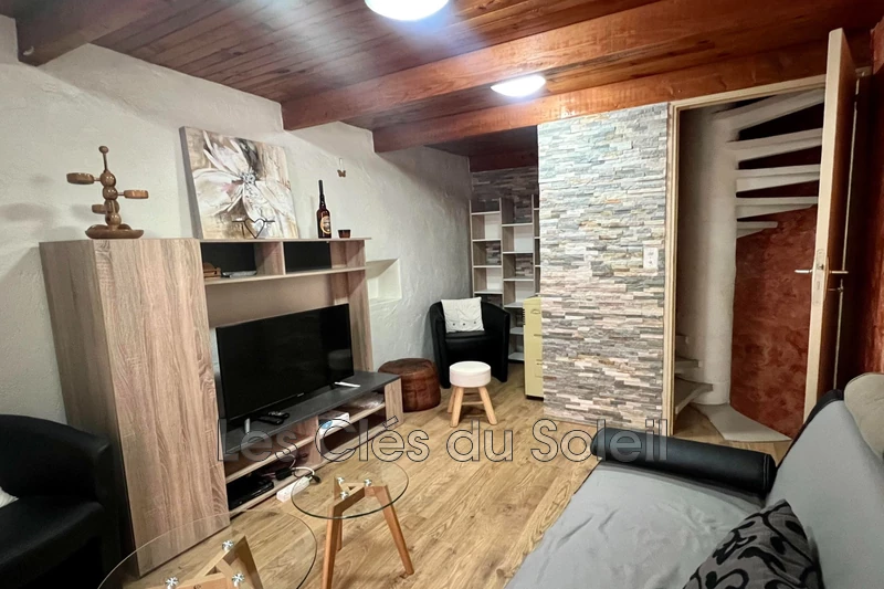 appartement  2 pièces  Correns   35&nbsp;m&sup2; -   
