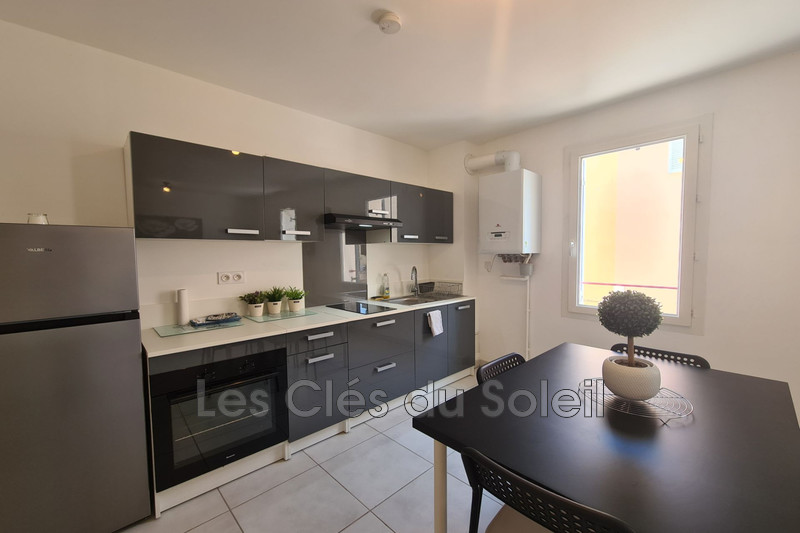 Photo n°3 - Location appartement Le Beausset 83330 - 700 €