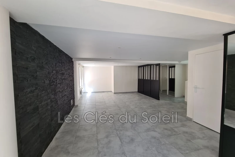 Photo n°3 - Location appartement Bandol 83150 - 1 425 €