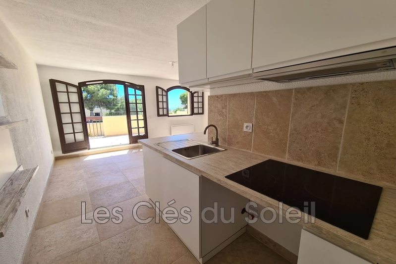 Photo n°2 - Location appartement Bandol 83150 - 901 €