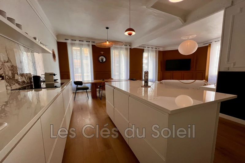 Location appartement Hyères  