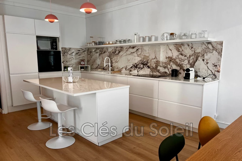 Location appartement Hyères  