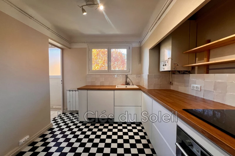 appartement  3 pièces  Toulon Beaulieu  56 m² -   
