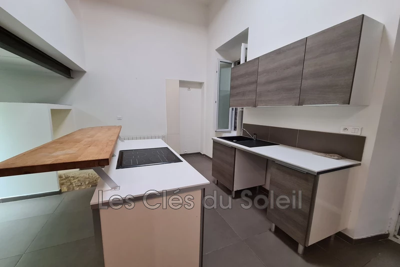 appartement  2 pièces  Ollioules   43 m² -   