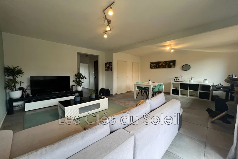 appartement  3 pièces  Toulon Serinette  68 m² -   