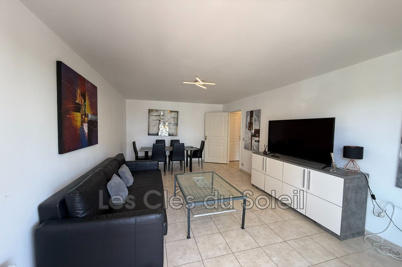 Photo n°2 - Location appartement Hyères 83400 - 1 175 €