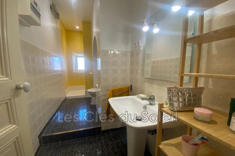 Photo n°6 - Location appartement Hyères 83400 - 950 €