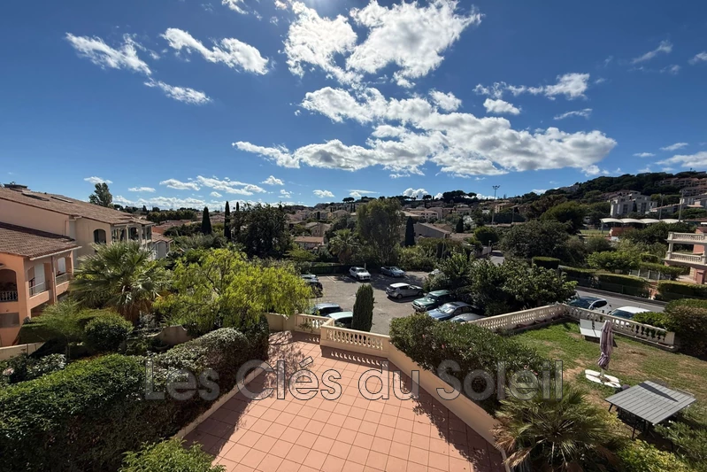 Location appartement Carqueiranne  