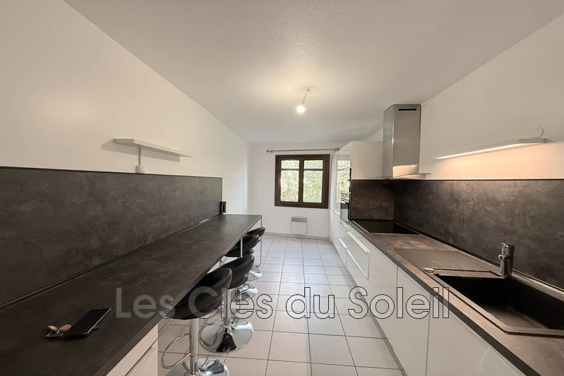 Location appartement Carqueiranne  