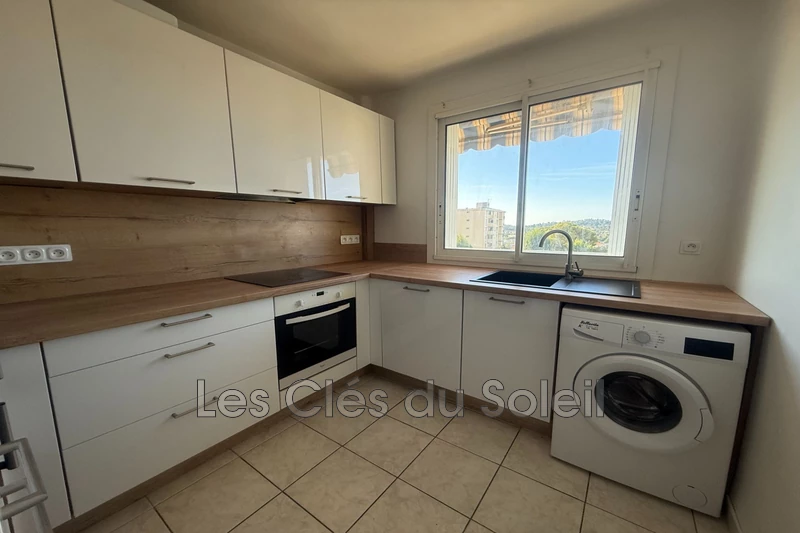 Photo n°2 - Location appartement Toulon 83100 - 895 €