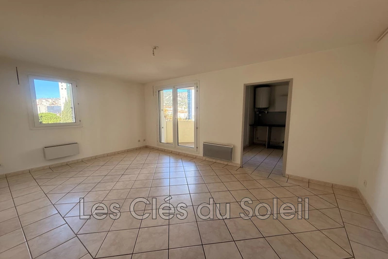 Photo n°2 - Location appartement Toulon 83000 - 667 €