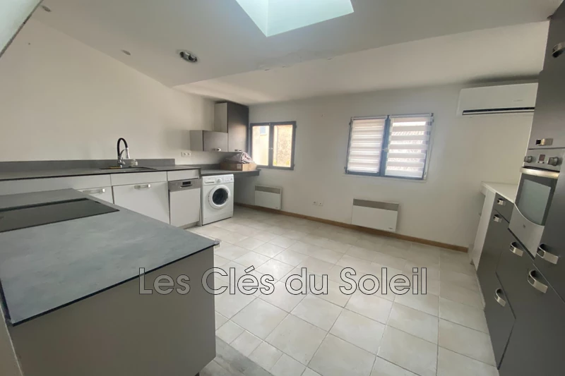 appartement  3 pièces  Brignoles   55&nbsp;m&sup2; -   