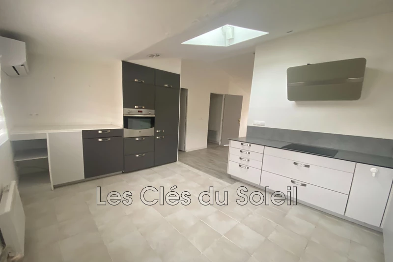 appartement  3 pièces  Brignoles   55&nbsp;m&sup2; -   
