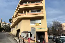 Professionnel murs local professionnel Bandol  