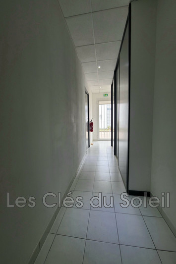 Photo n°3 - Commerce Cuers 83390 - 790 000 €