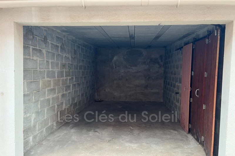 garage  Toulon Les routes   