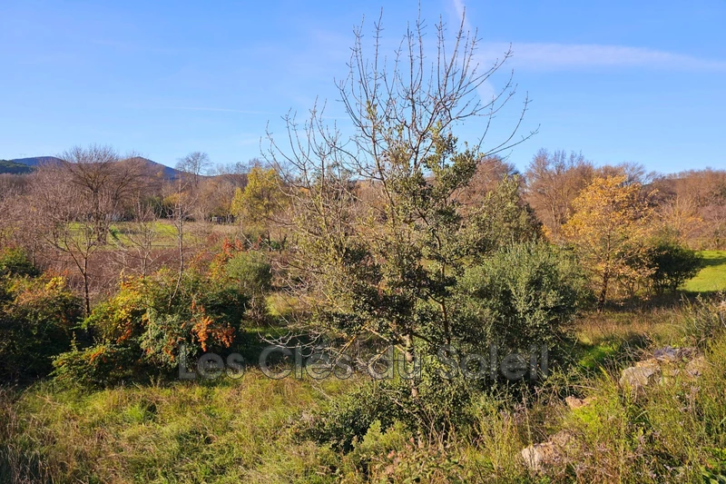 terrain  Flassans-sur-Issole    