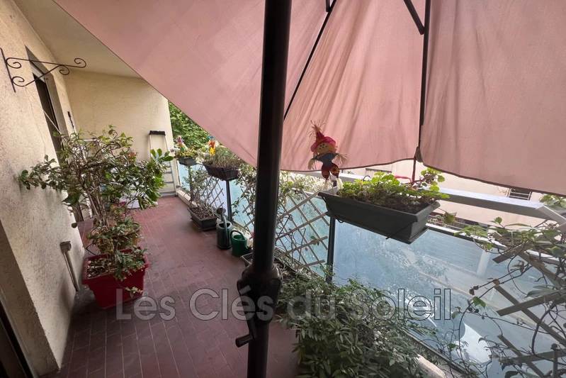 appartement  4 pièces  Toulon St jean du var  93 m² -   