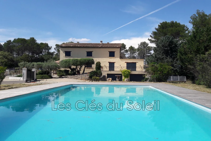 maison  10 pièces  Lorgues   281&nbsp;m&sup2; -   