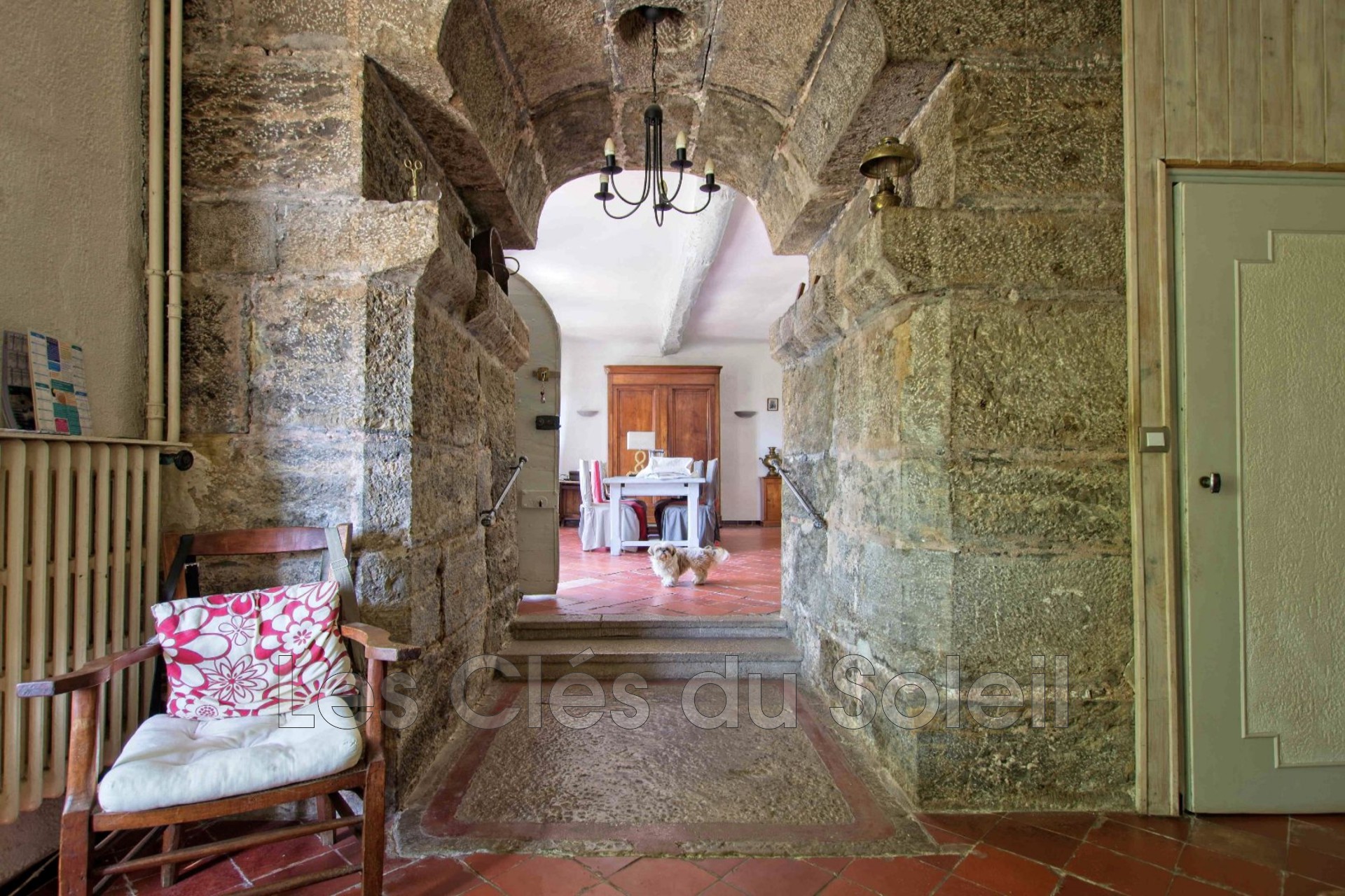 Les Cles Du Soleil La Garde 5 bedrooms maison en pierre for sale La Garde 280 m²