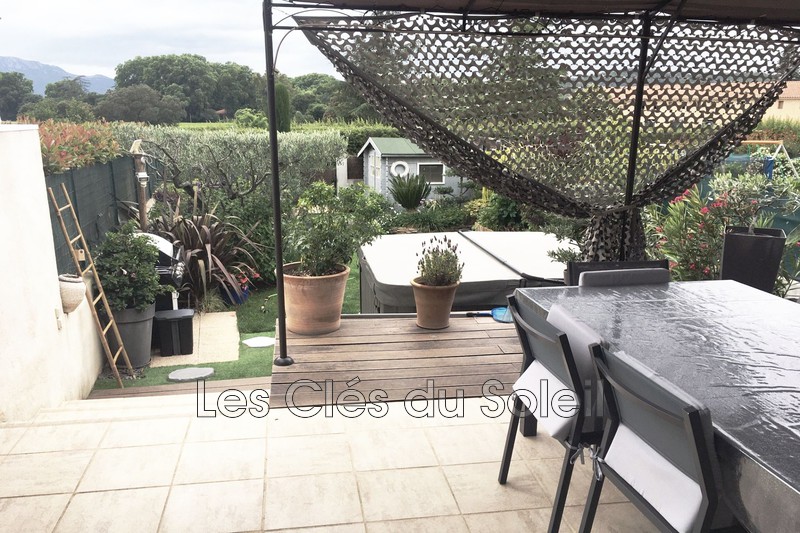 Photo n°2 - Vente maison Hyères 83400 - 344 500 €