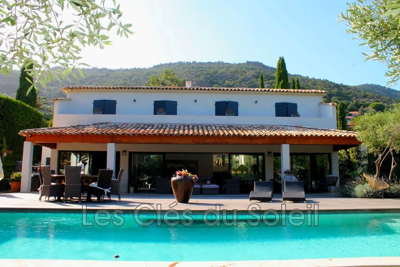 maison  6 pièces  Le Lavandou Pramousquier  236 m² -   