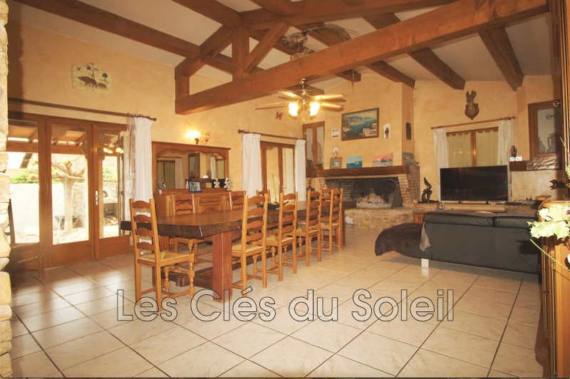maison  9 pièces  Hyères   260 m² -   