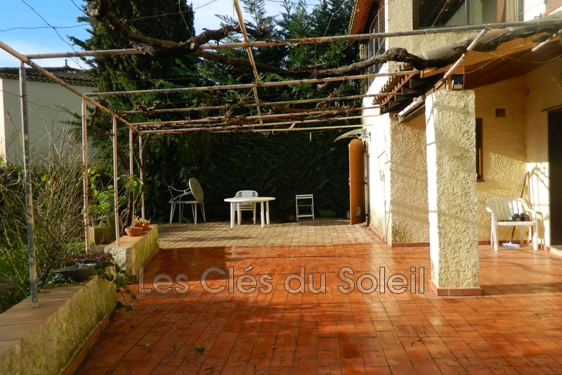 maison  6 pièces  Cuers Proche village  130&nbsp;m&sup2; -   