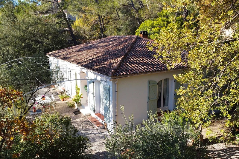 maison  5 pièces  Cuers   103 m² -   