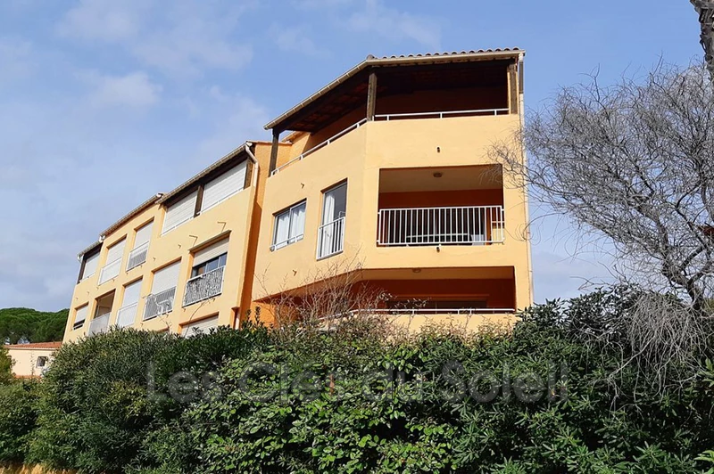 appartement  2 pièces  Hyères Le port  31 m² -   