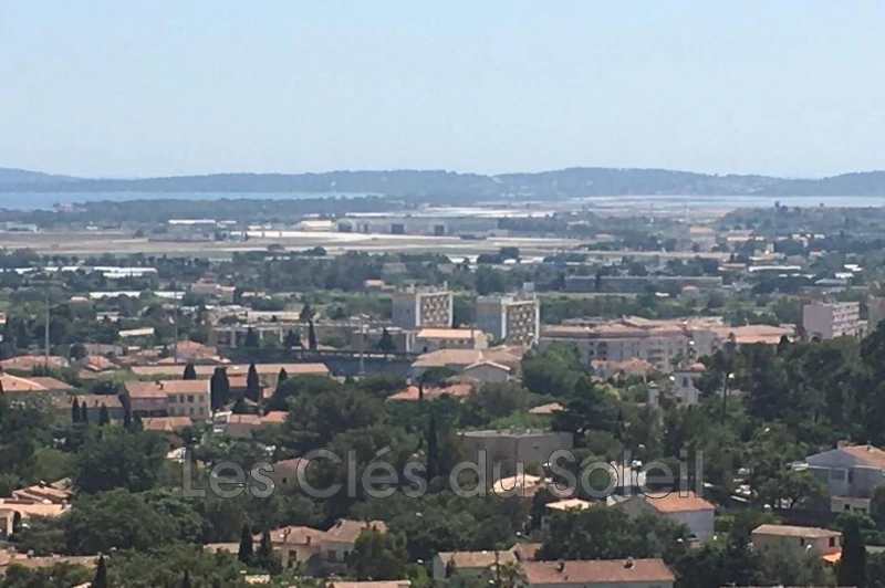 maison  6 pièces  Hyères Les hauts de hyères  246 m² -   