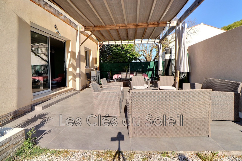 maison  4 pièces  Carnoules   85 m² -   