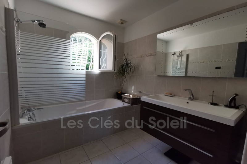 Photo n°10 - Vente maison Besse-sur-Issole 83890 - 799 000 €