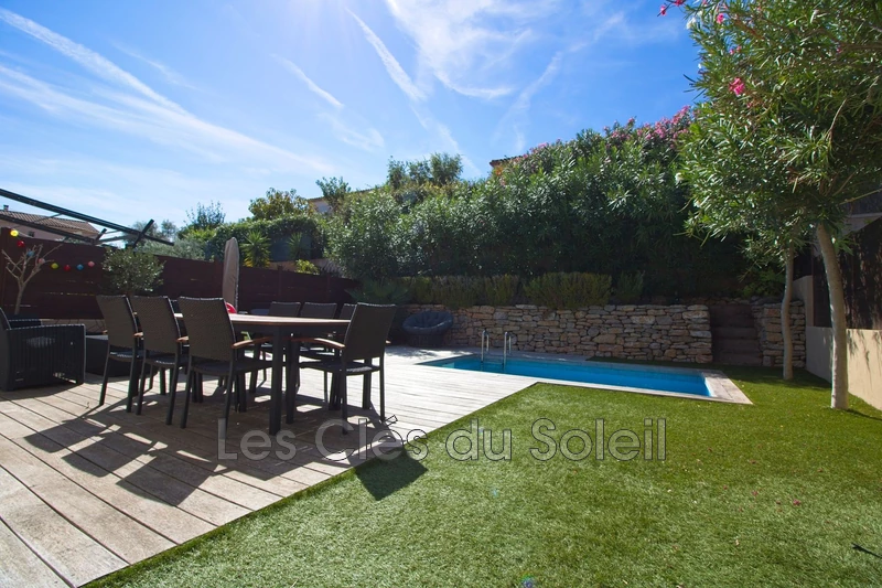 maison  4 pièces  Cuers   85&nbsp;m&sup2; -   