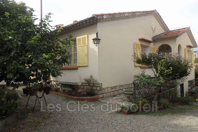 maison  4 pièces  Toulon Aguillon  76 m² -   