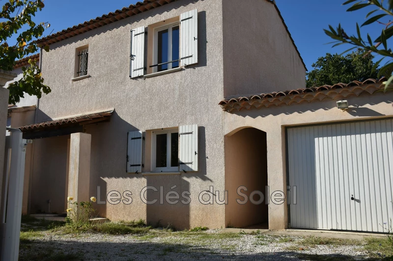 maison  4 pièces  Pierrefeu-du-Var   82&nbsp;m&sup2; -   