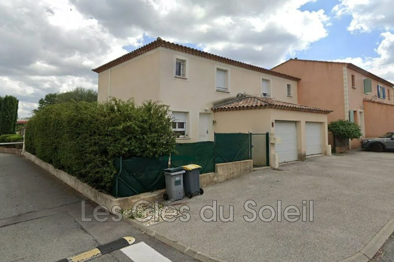 maison  4 pièces  Brignoles   80 m² -   